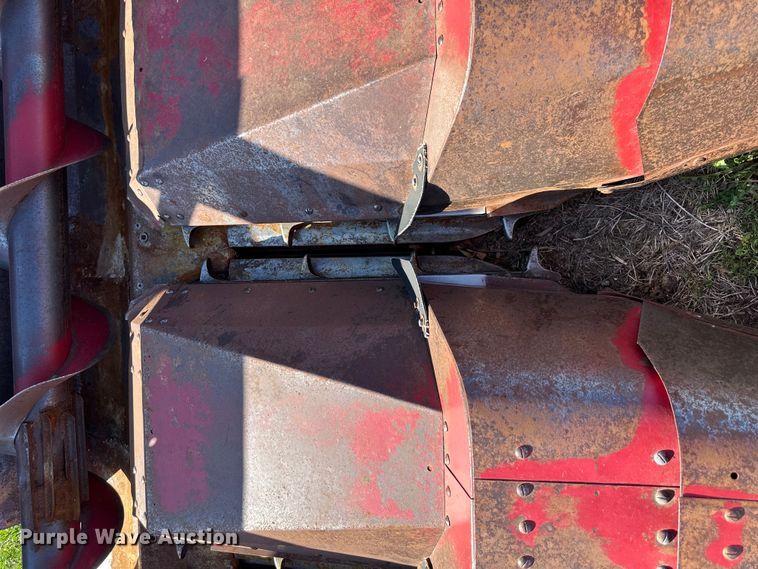 image for item DQ6442 Case IH 1063 corn head