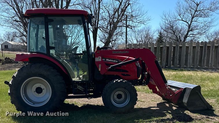 image for item DQ6453 2011 Mahindra  5010 HST MFWD tractor