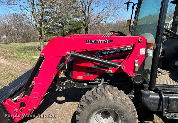 image for item DQ6453 2011 Mahindra  5010 HST MFWD tractor