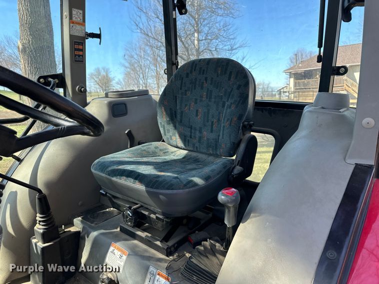 image for item DQ6453 2011 Mahindra  5010 HST MFWD tractor