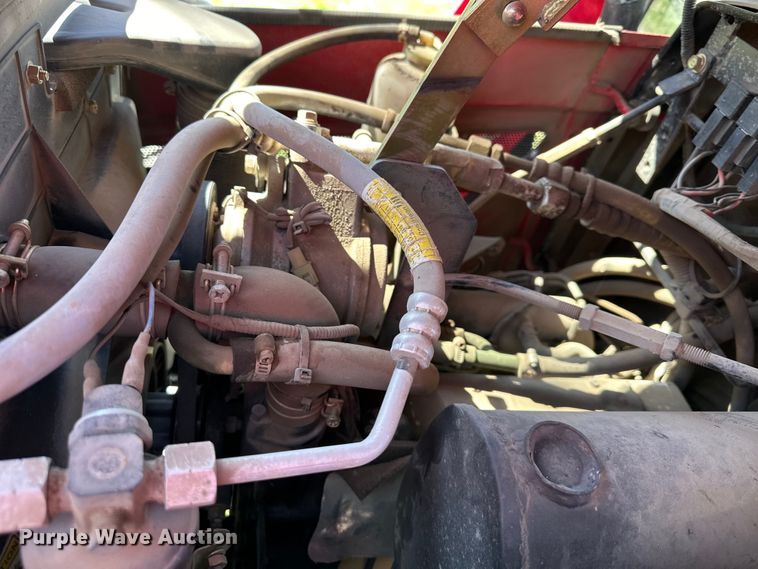 image for item DQ6453 2011 Mahindra  5010 HST MFWD tractor