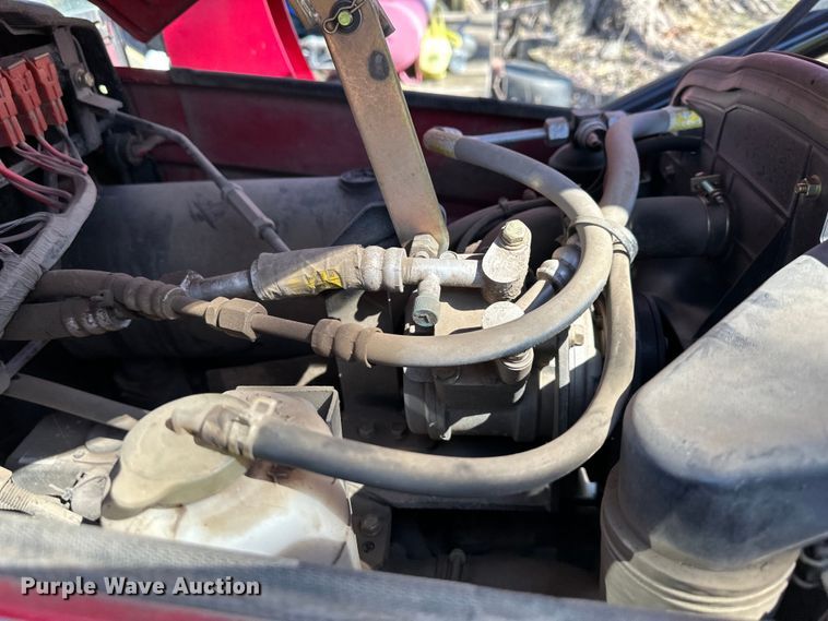 image for item DQ6453 2011 Mahindra  5010 HST MFWD tractor