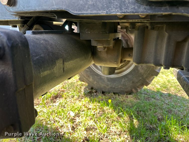 image for item DQ6453 2011 Mahindra  5010 HST MFWD tractor