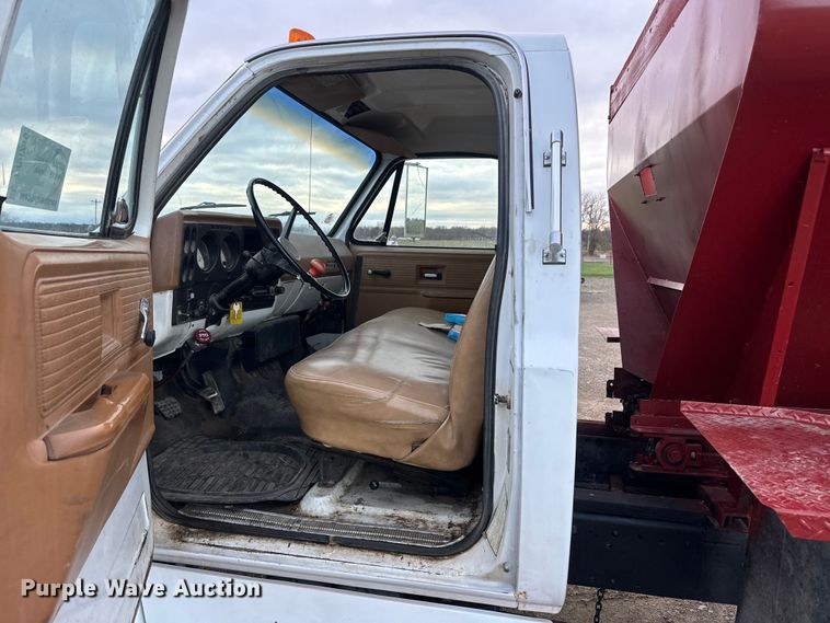 image for item DQ6749 1979 Chevrolet  C70 Custom applicator truck