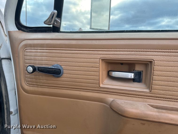 image for item DQ6749 1979 Chevrolet  C70 Custom applicator truck