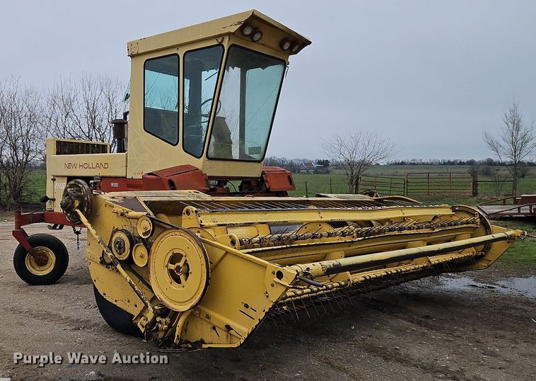 image for item DR8540 1982 New Holland 1116 swather / windrower