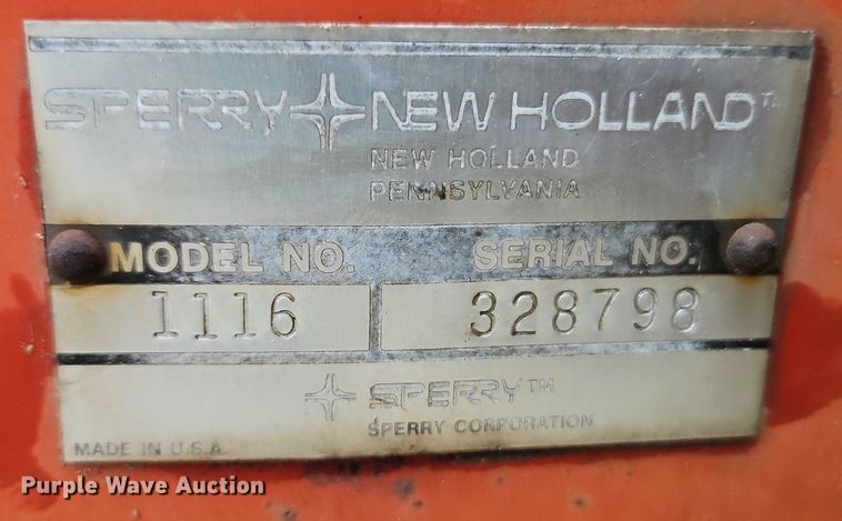 image for item DR8540 1982 New Holland 1116 swather / windrower