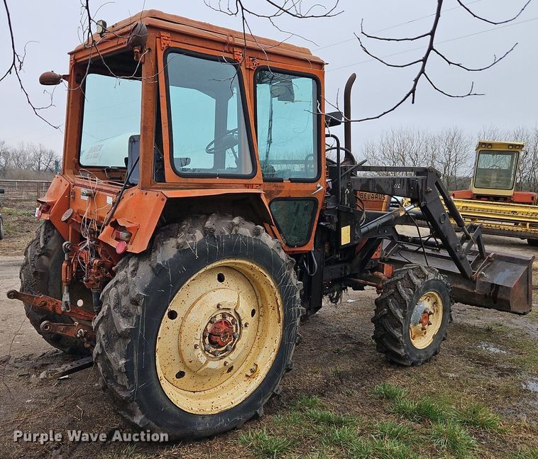 image for item DR8541 1990 Belarus 822 MFWD tractor