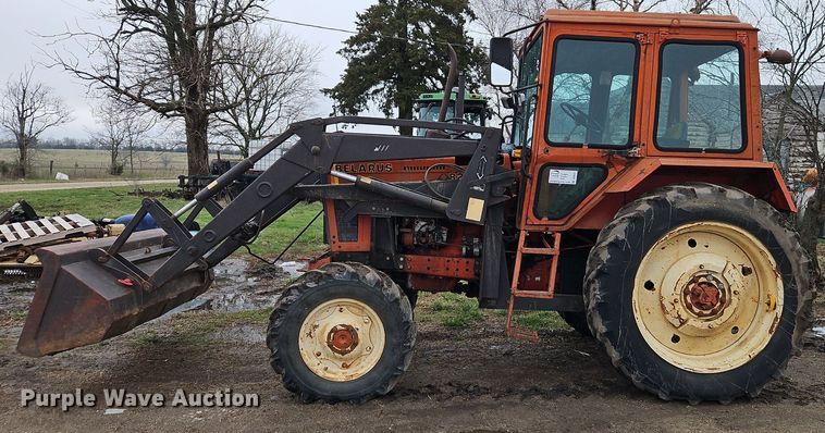 image for item DR8541 1990 Belarus 822 MFWD tractor