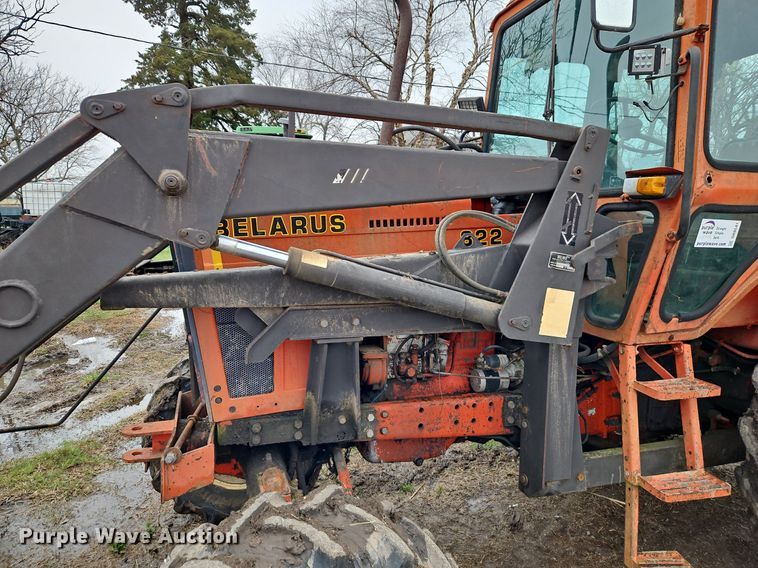 image for item DR8541 1990 Belarus 822 MFWD tractor