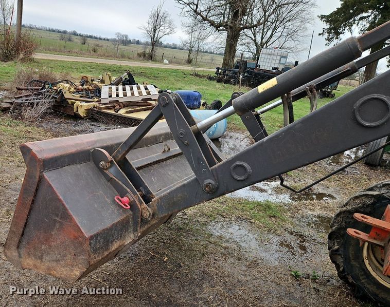 image for item DR8541 1990 Belarus 822 MFWD tractor