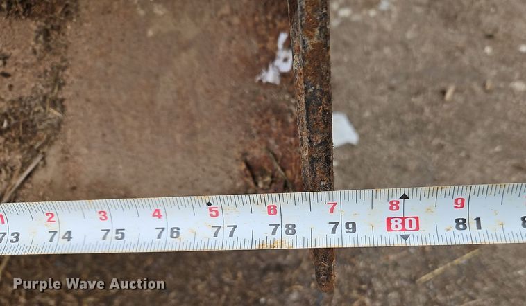 image for item DR8541 1990 Belarus 822 MFWD tractor