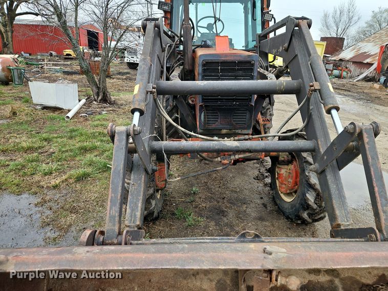 image for item DR8541 1990 Belarus 822 MFWD tractor