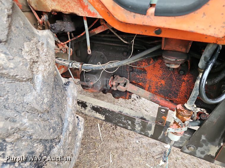 image for item DR8541 1990 Belarus 822 MFWD tractor