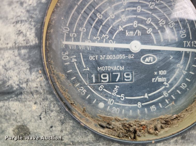 image for item DR8541 1990 Belarus 822 MFWD tractor