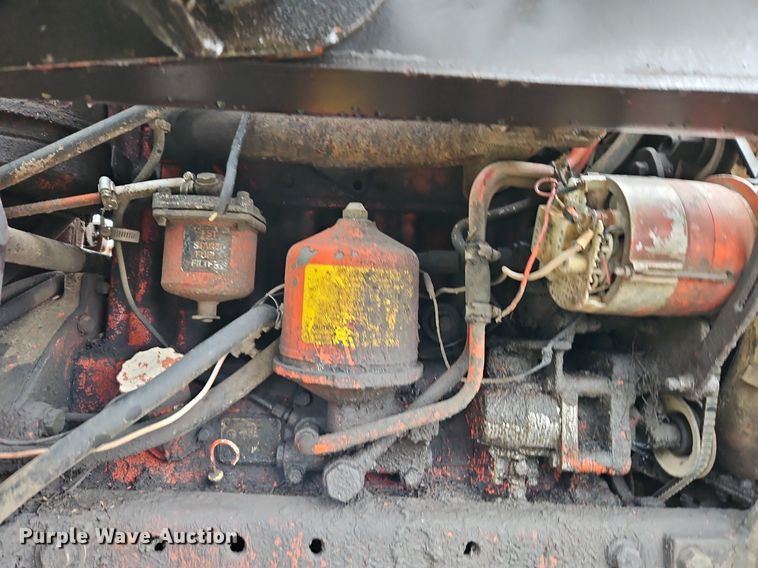 image for item DR8541 1990 Belarus 822 MFWD tractor