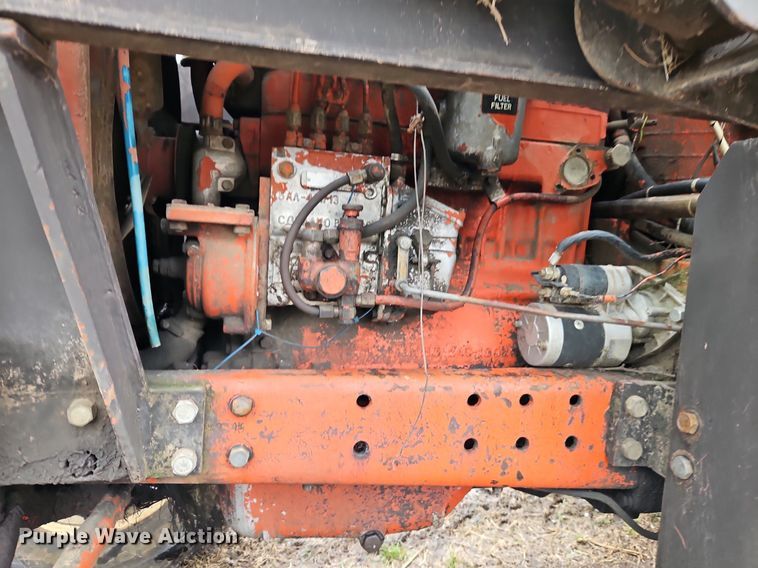 image for item DR8541 1990 Belarus 822 MFWD tractor