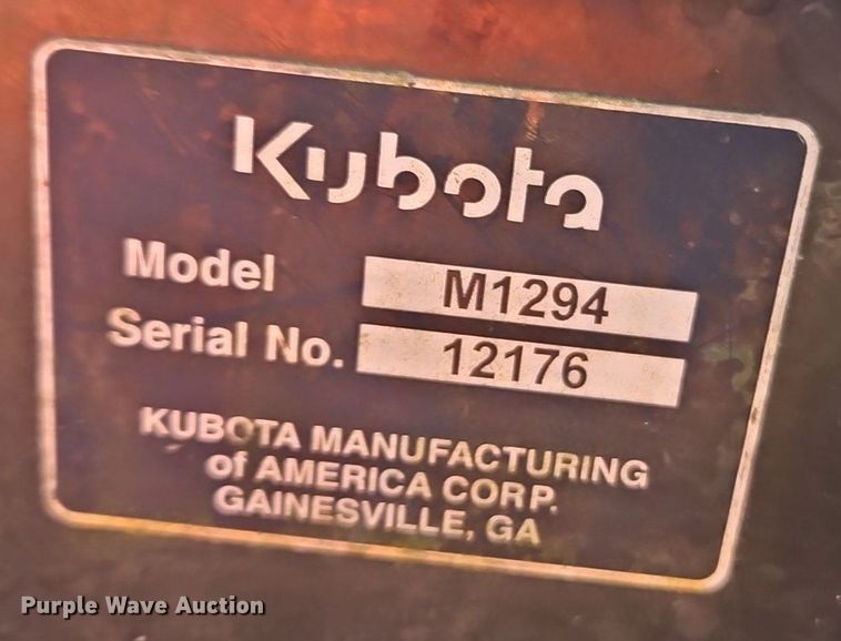 image for item DR8542 Kubota M9000 MFWD tractor