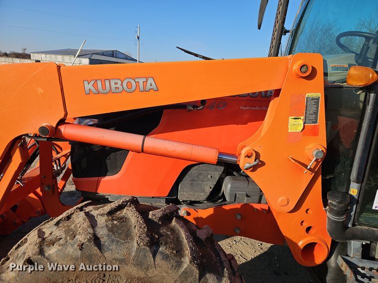 image for item DR8543 Kubota  M9540 MFWD tractor