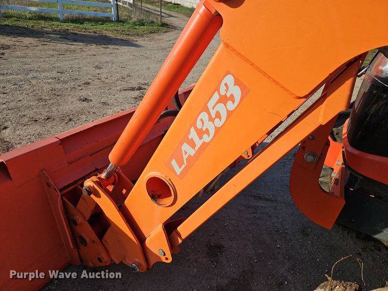 image for item DR8543 Kubota  M9540 MFWD tractor