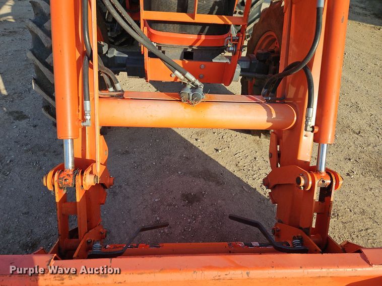 image for item DR8543 Kubota  M9540 MFWD tractor