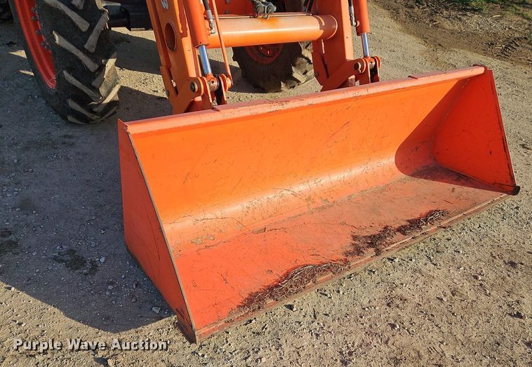 image for item DR8543 Kubota  M9540 MFWD tractor