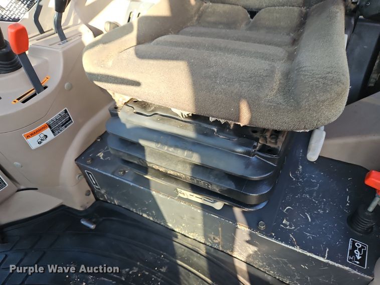 image for item DR8543 Kubota  M9540 MFWD tractor