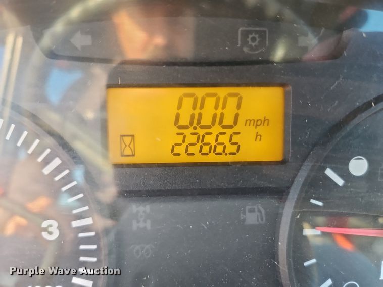 image for item DR8543 Kubota  M9540 MFWD tractor