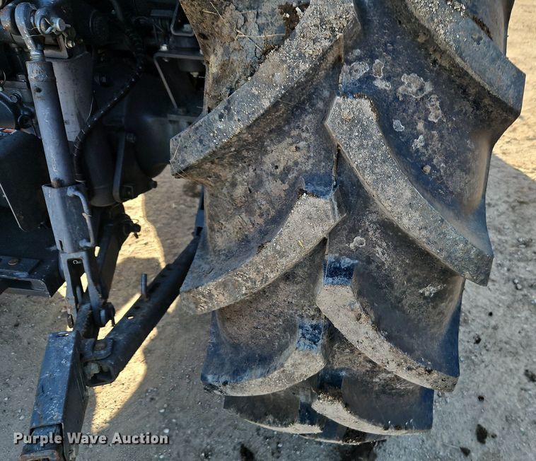 image for item DR8543 Kubota  M9540 MFWD tractor