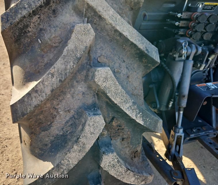 image for item DR8543 Kubota  M9540 MFWD tractor