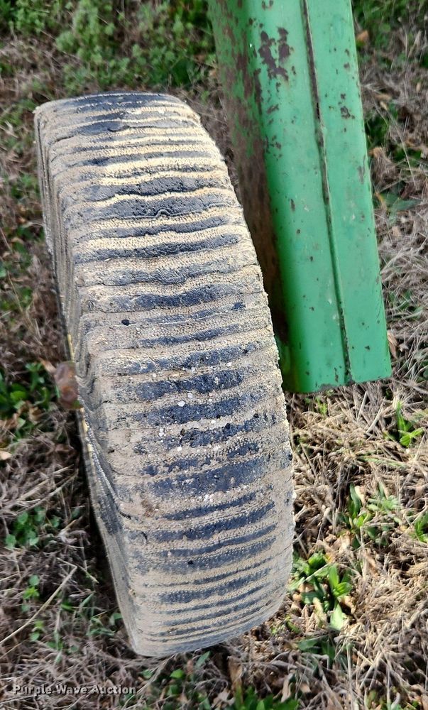 image for item DR8549 John Deere 1518 batwing rotary mower