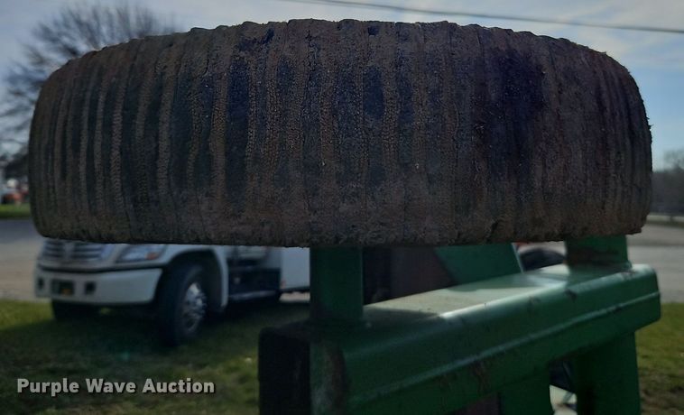 image for item DR8549 John Deere 1518 batwing rotary mower