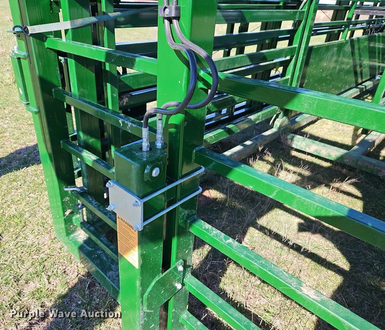 image for item DR8553 2022 Arrowquip HL-PC1000 corral