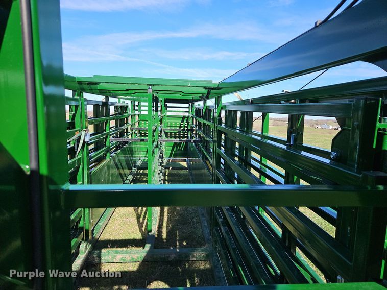 image for item DR8553 2022 Arrowquip HL-PC1000 corral