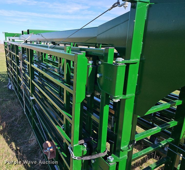 image for item DR8553 2022 Arrowquip HL-PC1000 corral