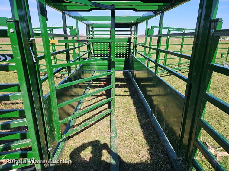 image for item DR8553 2022 Arrowquip HL-PC1000 corral