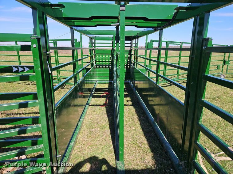 image for item DR8553 2022 Arrowquip HL-PC1000 corral