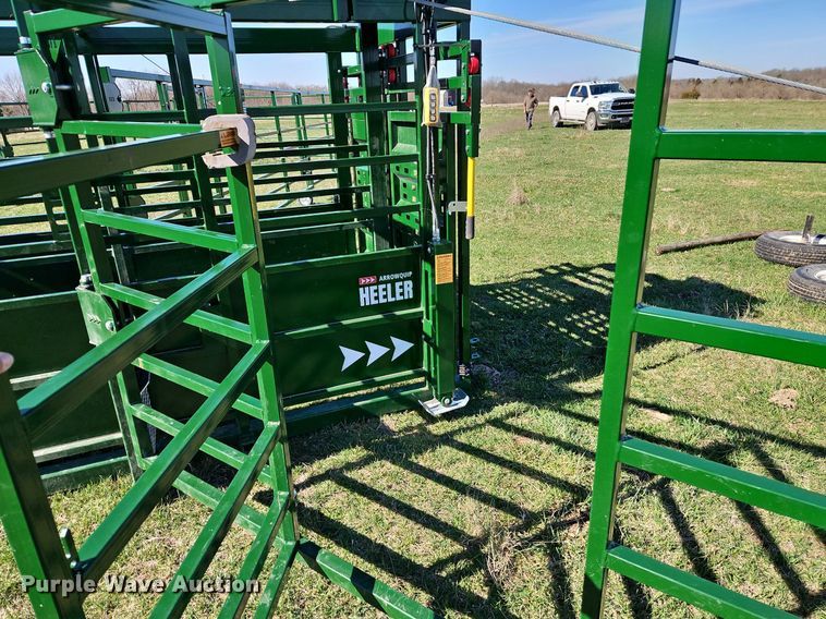 image for item DR8553 2022 Arrowquip HL-PC1000 corral