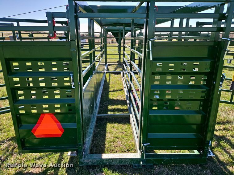 image for item DR8553 2022 Arrowquip HL-PC1000 corral