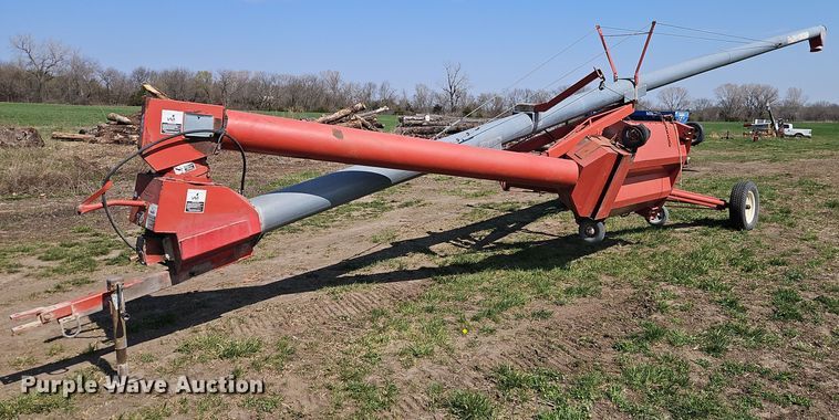 image for item DR8560 Grain King S2750 auger