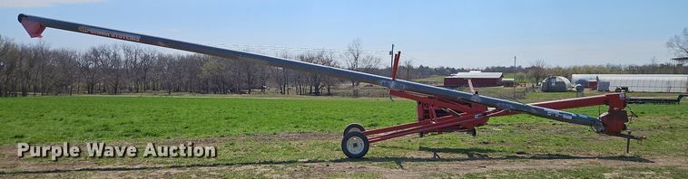 image for item DR8560 Grain King S2750 auger