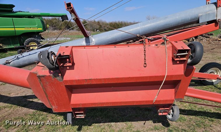 image for item DR8560 Grain King S2750 auger
