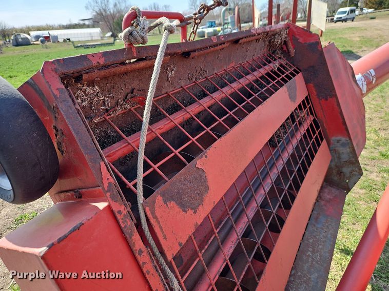 image for item DR8560 Grain King S2750 auger