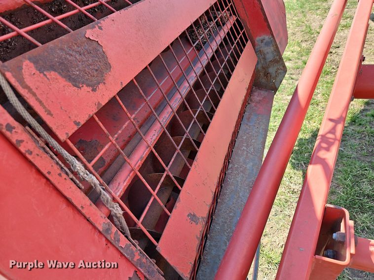 image for item DR8560 Grain King S2750 auger