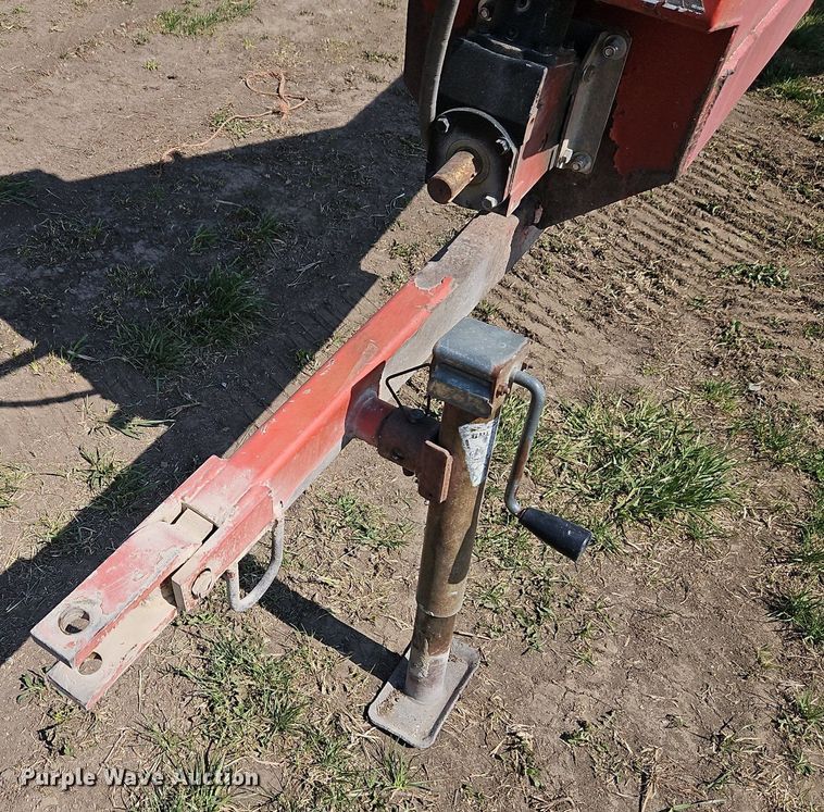 image for item DR8560 Grain King S2750 auger