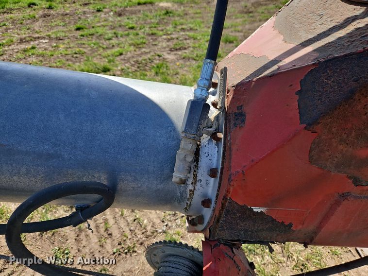 image for item DR8560 Grain King S2750 auger