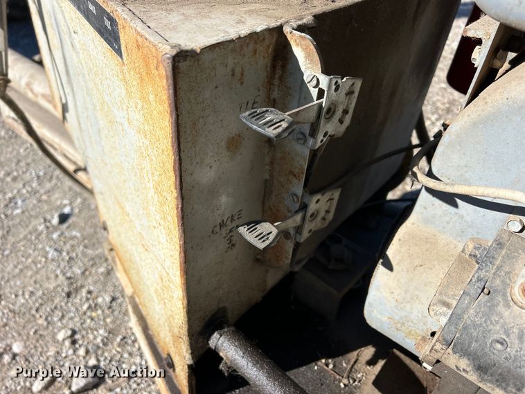 image for item DS0843 Tree spade