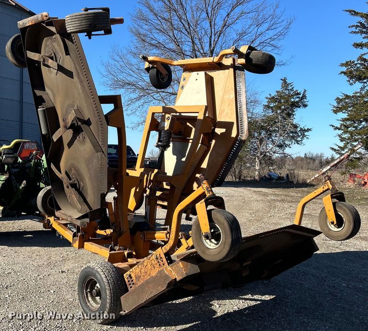 image for item DS0845 1995 Woods 9204 batwing finish mower