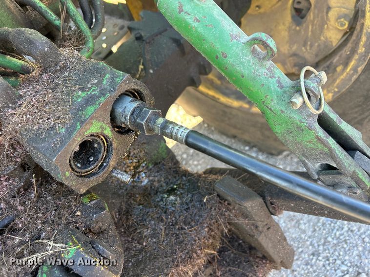 image for item DS0845 1995 Woods 9204 batwing finish mower