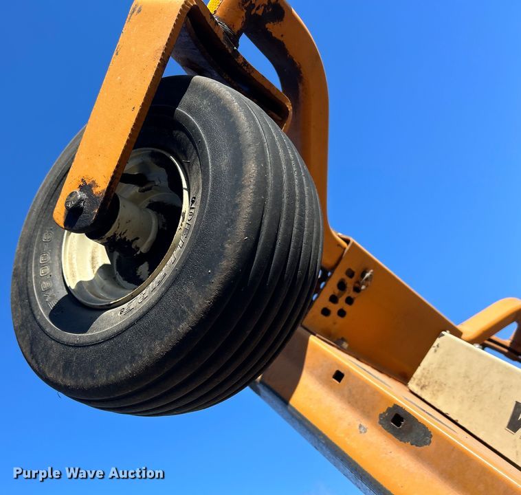 image for item DS0845 1995 Woods 9204 batwing finish mower